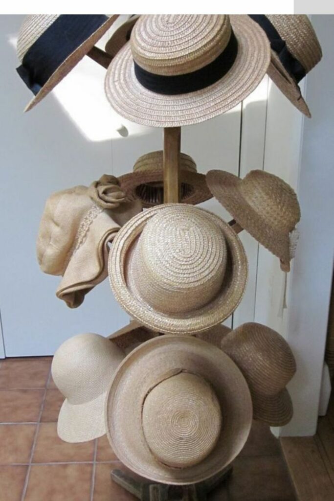 wall mounted hat display